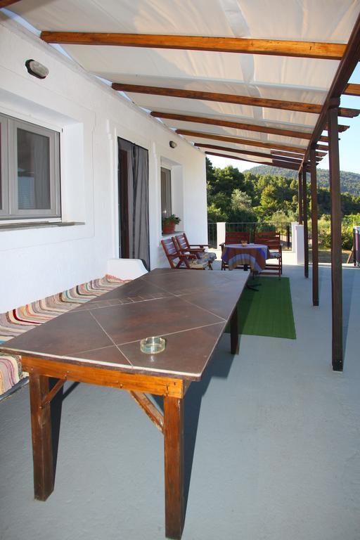 סקופלוס טאון Aloni Villa מראה חיצוני תמונה